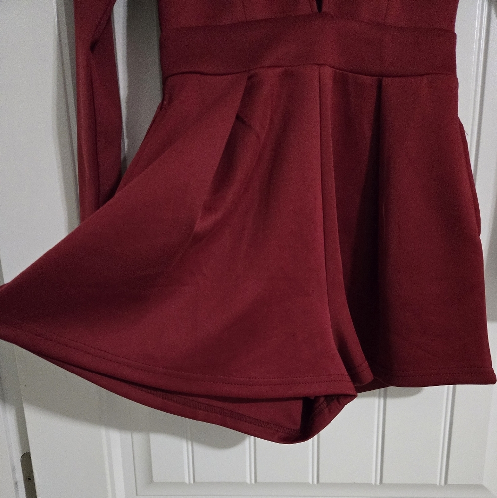 Lioness Deep V One Piece Burgandy Sz S NWT - Picture 5 of 6
